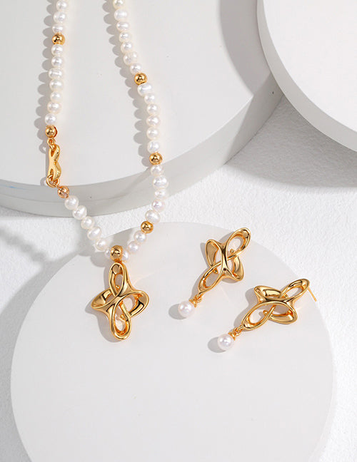 Pearl necklace maintenance method?