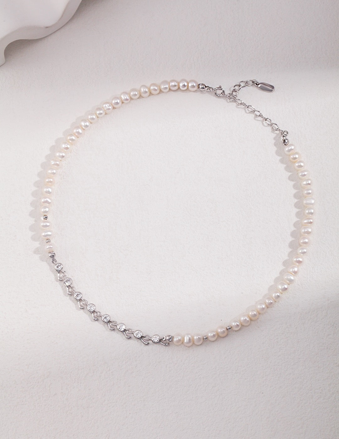 Pearl silver necklace